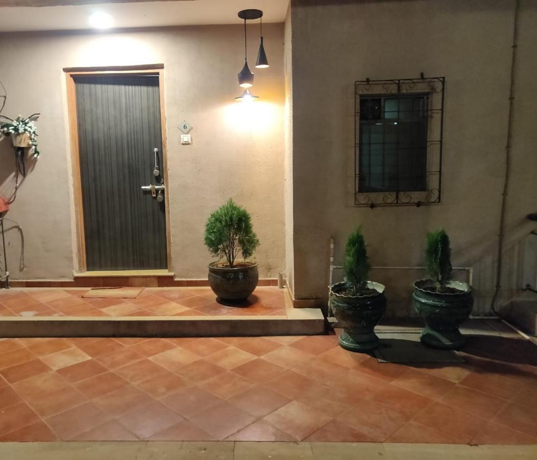 Gold Villa Лонавала Екстериор снимка